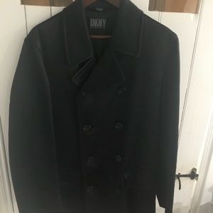 DKNY pre-owned. Good condition. Pea coat.
